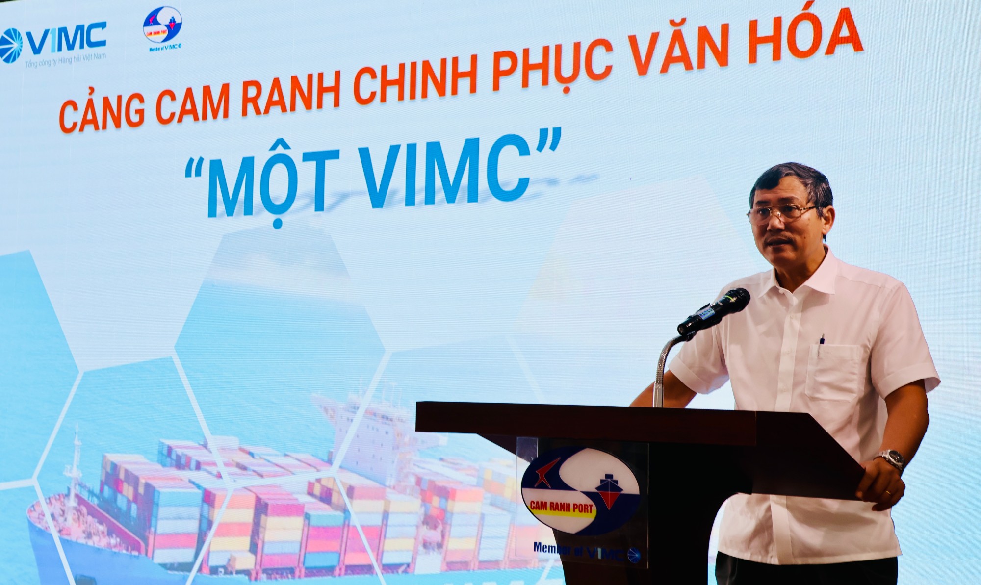 Ngọn Lửa "Một VIMC" Bùng Cháy Tại Cảng Cam Ranh: