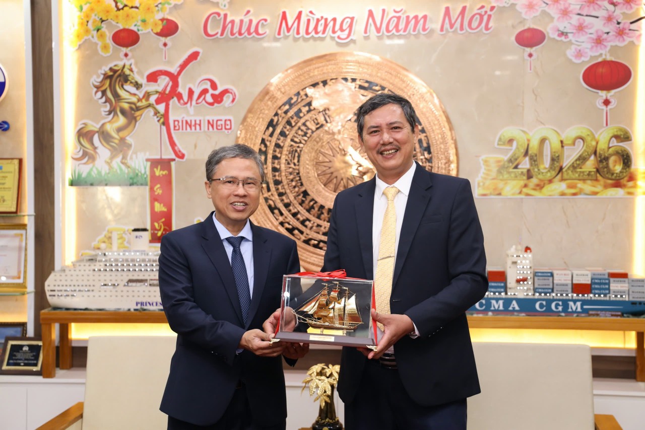 LÃNH ĐẠO TỈNH KHÁNH HÒA THĂM, CHÚC TẾT CẢNG CAM RANH NHÂN DỊP MÙNG 7 TẾT NGUYÊN ĐÁN