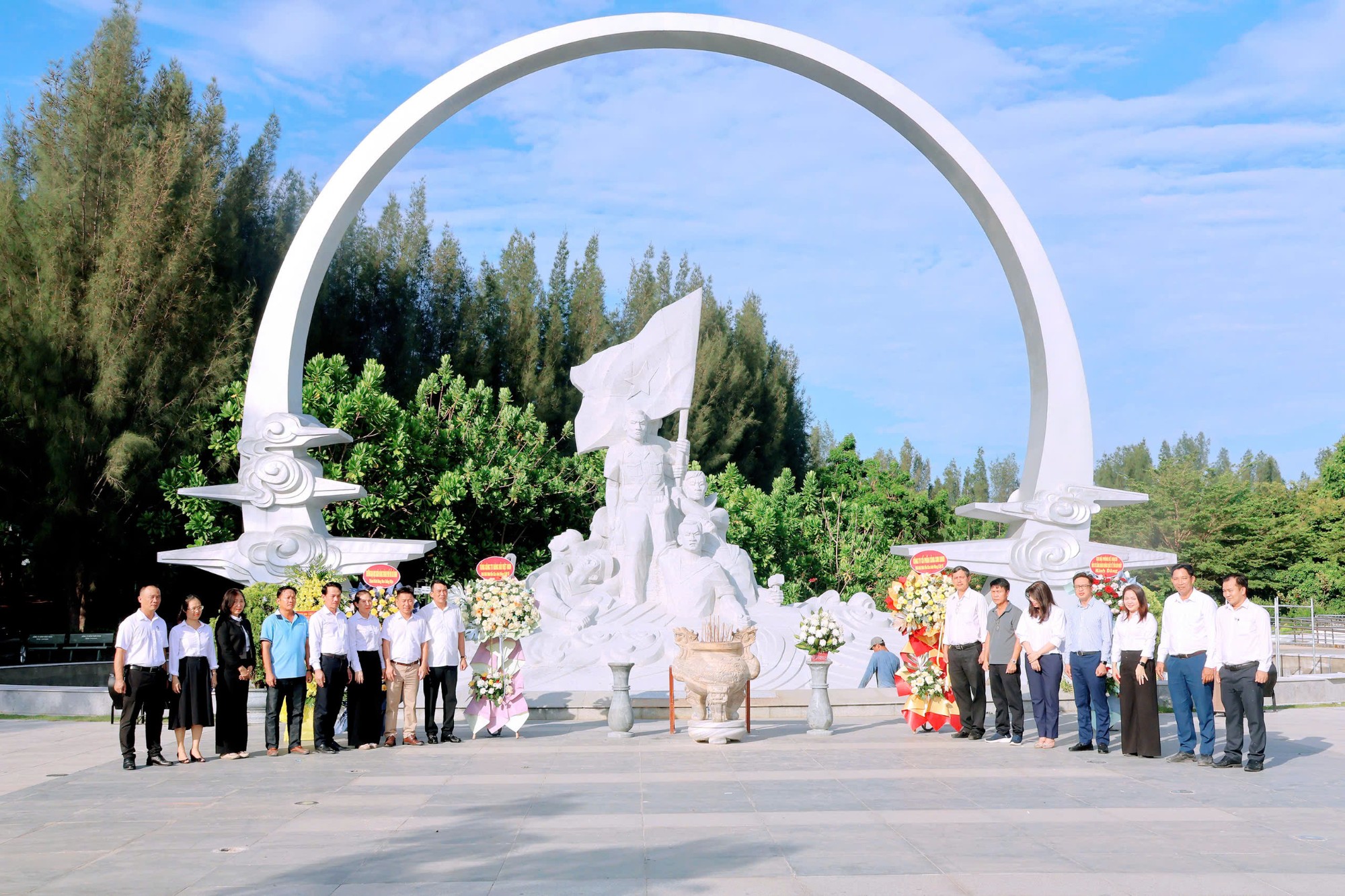 ĐẢNG BỘ CẢNG CAM RANH TỔ CHỨC CHUỖI HOẠT ĐỘNG TRI ÂN KỶ NIỆM 79 NĂM NGÀY THƯƠNG BINH LIỆT SĨ(27/7/1947 – 27/7/2026)
