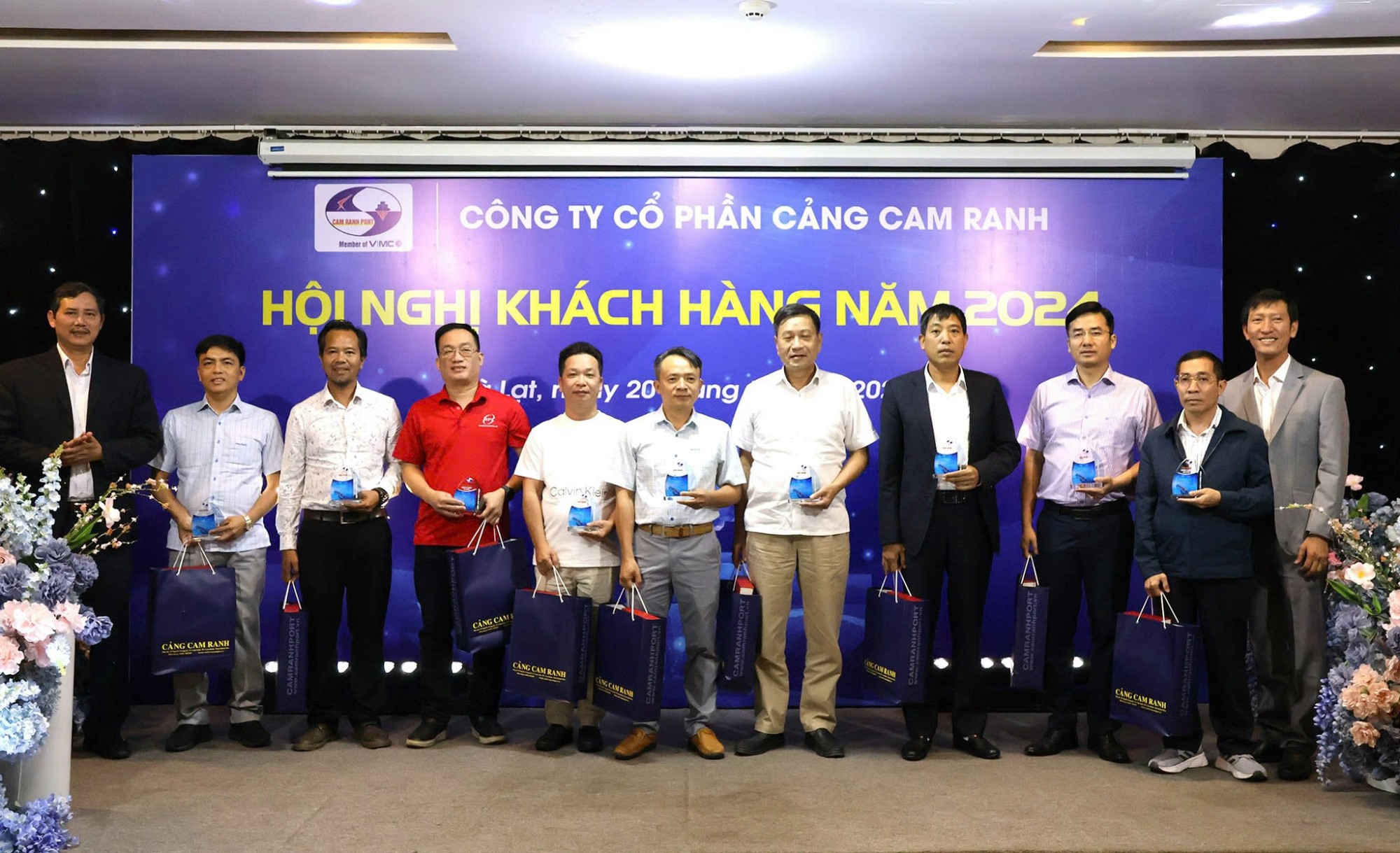 CẢNG CAM RANH TỔ CHỨC HỘI NGHỊ KHÁCH HÀNG NĂM 2024