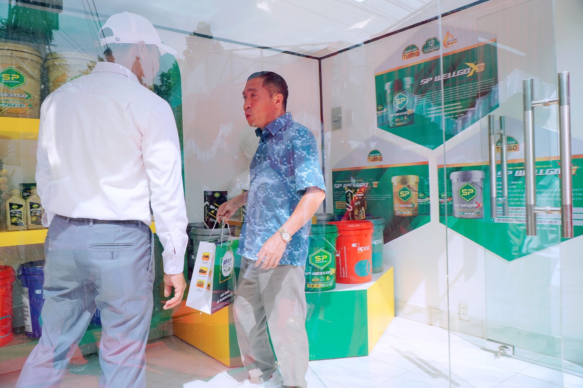 Hoạt động Thương mại